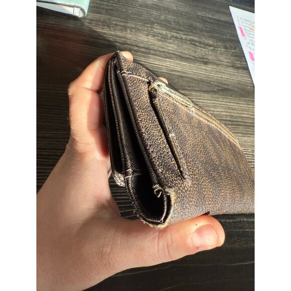 Michael Kors Jet Set Brown Monogram Checkbook Wallet - Picture 10 of 11